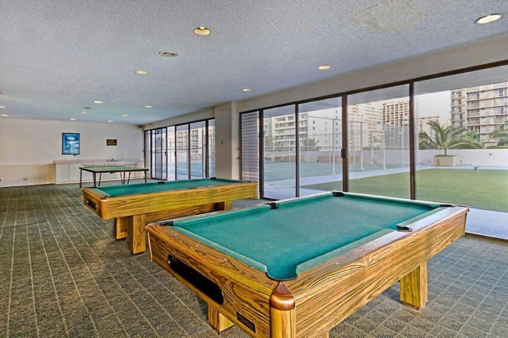Heart Of Waikiki,1Bdrm,Free Parking, Wifi,No Resort Fees,Youtube,Netflix ! Honolulu Exterior photo