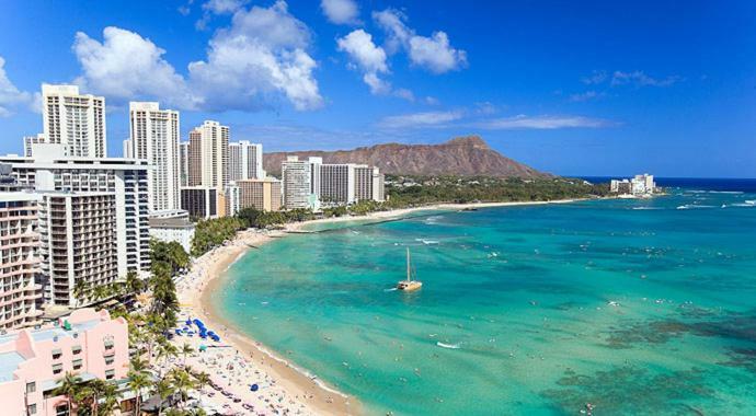 Heart Of Waikiki,1Bdrm,Free Parking, Wifi,No Resort Fees,Youtube,Netflix ! Honolulu Exterior photo